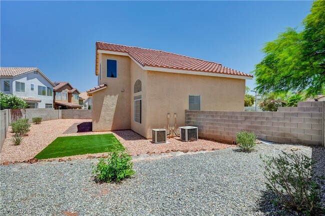 Building Photo - 7832 Blue Eagle Way