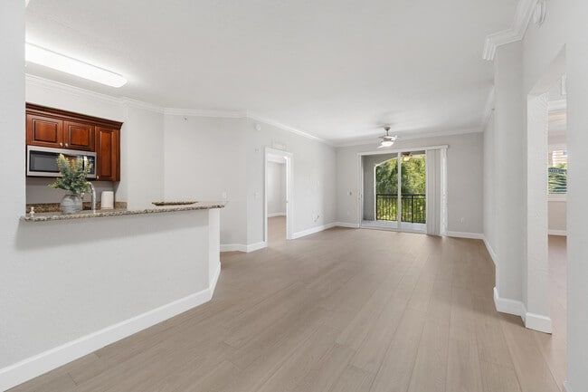 Building Photo - 1690 Renaissance Commons Blvd Unit 1312