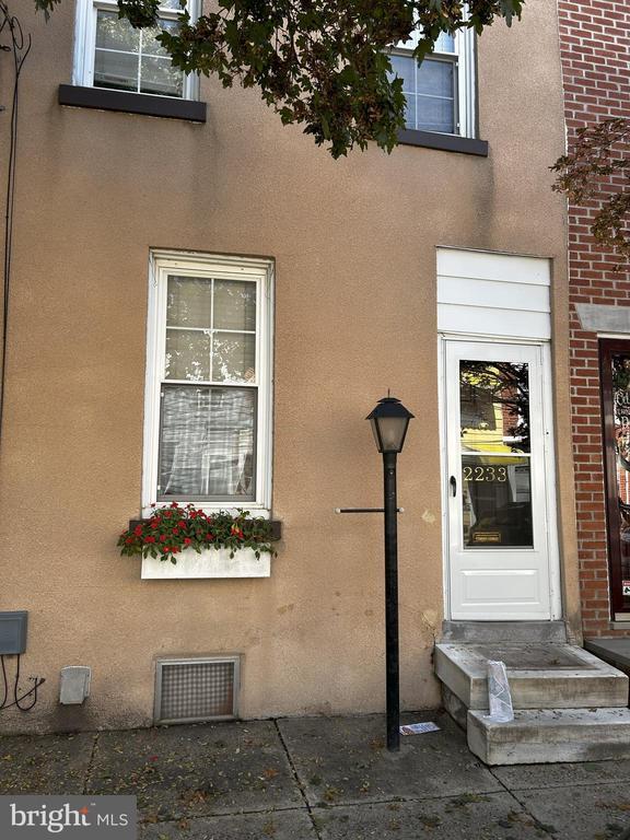 Building Photo - 2233 Ritter St Rental