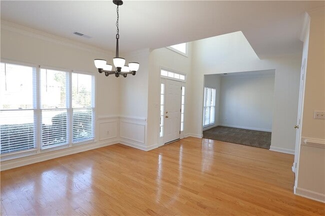 Photo - 1056 Oak Hollow Ct