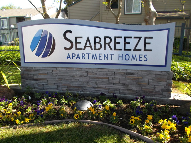 Seabreeze Apartment Homes - Seabreeze Apartment Homes