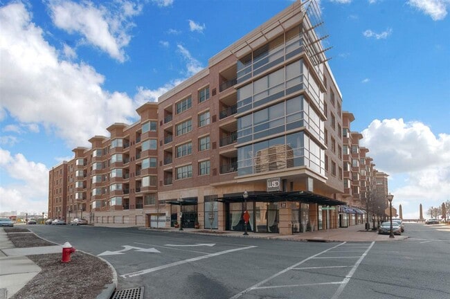 Building Photo - 20 Ave at Port Imperial Unit 324