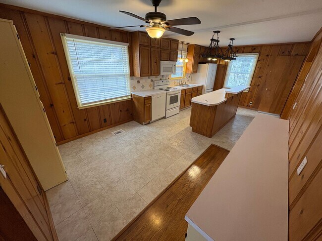 Photo - 328 Jacksonian Dr