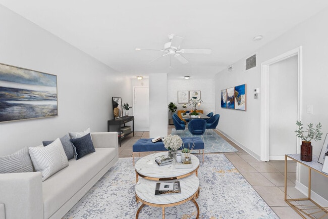 Photo - 12 NE 19th Ct Unidad 219A