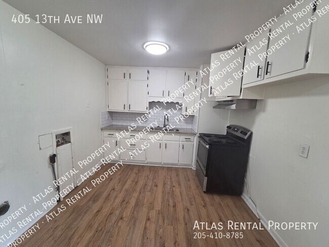 405 13th Ave NW