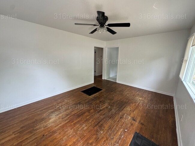 Photo - $875 - Beautiful 2bed 1 bath - Single family home