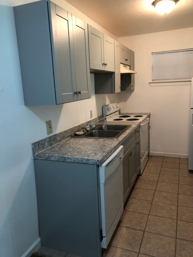 Photo - River Bend Apartments Unit 3000