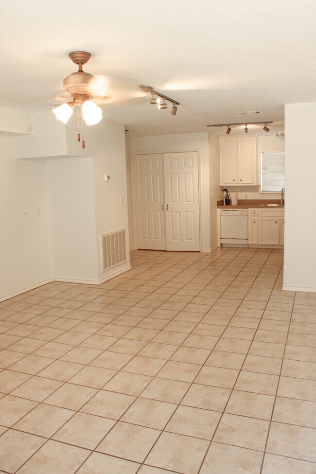 Photo - 2118 Avenue M