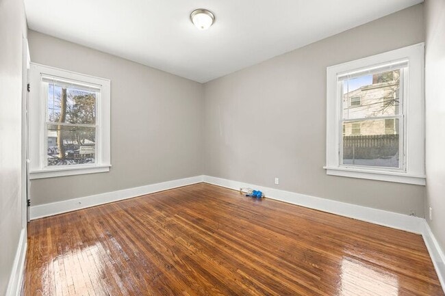 Photo - 16-18 Hillendale St Unit 18 Hillendale St