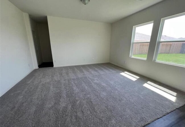 Photo - 1064 Water Oak Ln