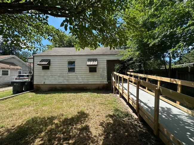 Photo - 3016 Live Oak Ave House
