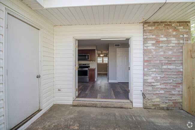 Building Photo - 339 Park Row Ave 1-4 Unit #1 Rental
