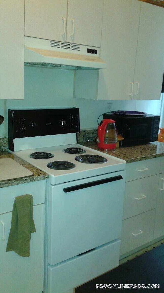 Photo - 208 Winthrop Rd Unit 23