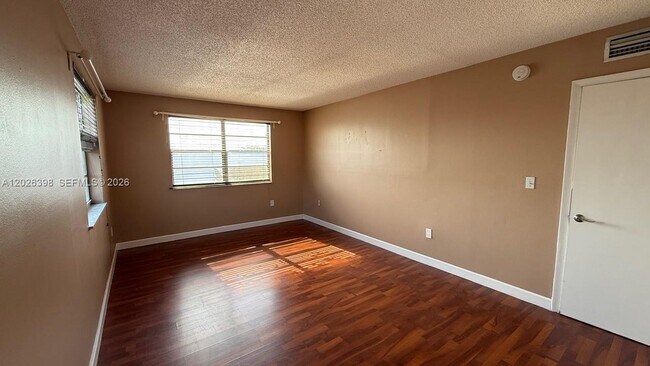Photo - 8950 NE 8th Ave Unit 405