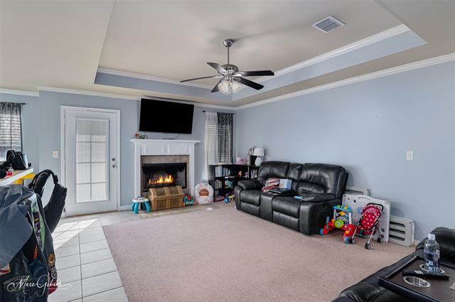 Photo - 615 Alex Way