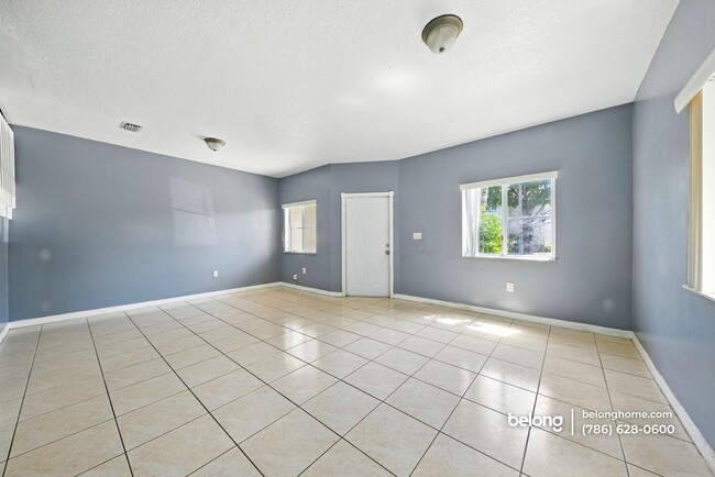 Photo - 2915 SE 15th Terrace