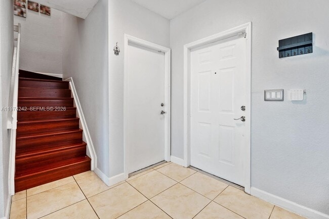 Photo - 930 SW 147th Ct