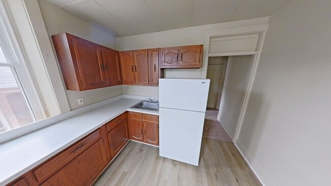 Photo - 1 S Market St Unidad 6 E High Street Apt. 202