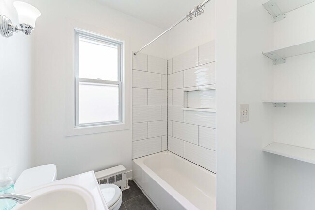 Photo - 2125 Wesley Ave Unit 2