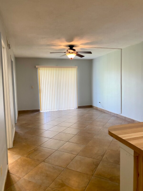 Photo - 1806 University Ln