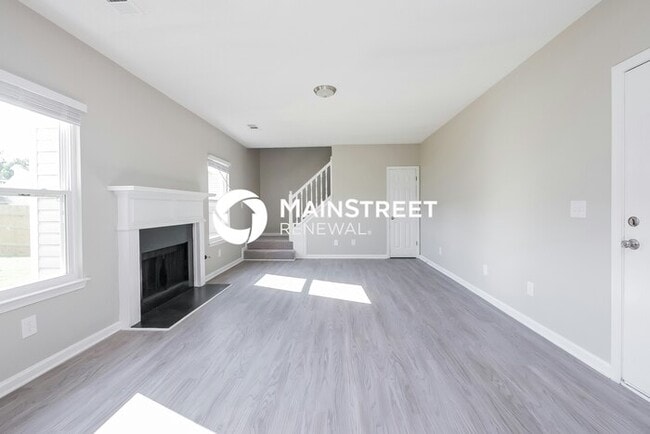 4 Bedroom Pet-Friendly Home in Atlanta, GA with Main Street Renewal