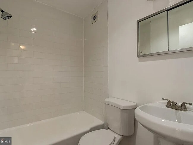 Photo - 1900 Lyttonsville Rd