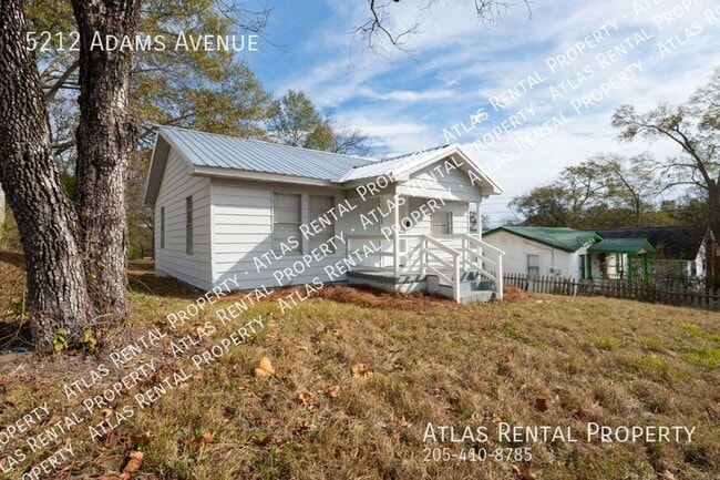 5212 Adams Ave