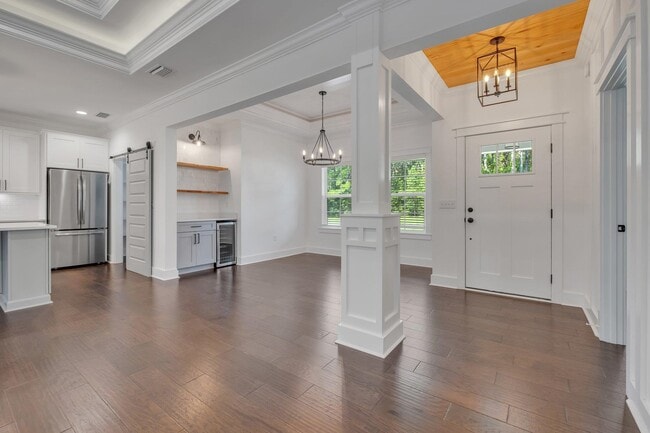 Photo - 362 Creekside Ct