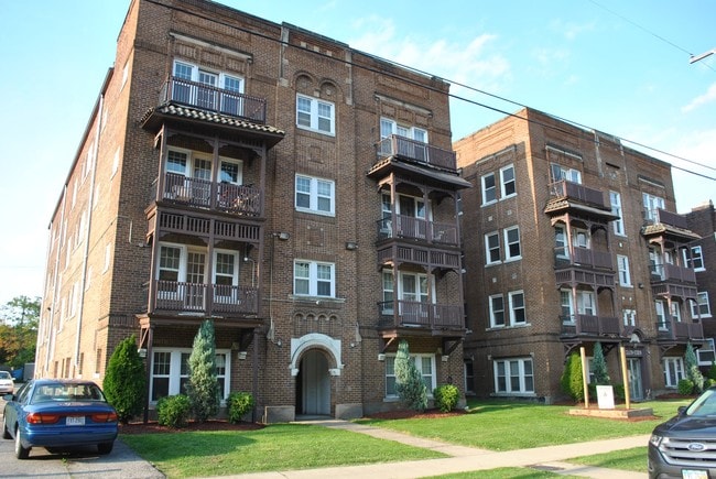 Main Photo - Glen Eden Apartments