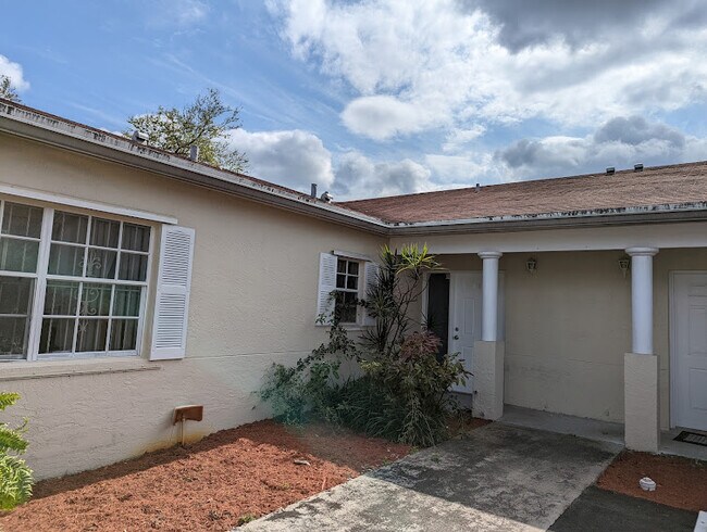 Photo - 960 NE 214th Ln