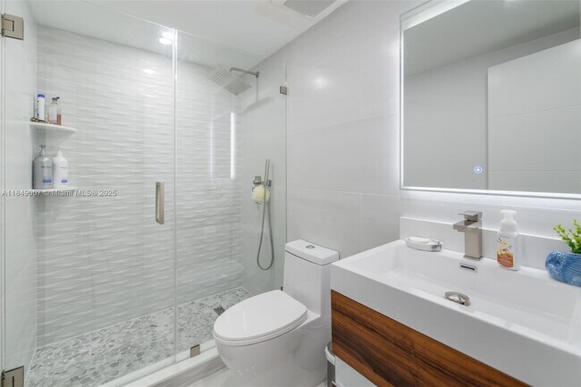 Photo - 1950 S Ocean Dr Unit 3D