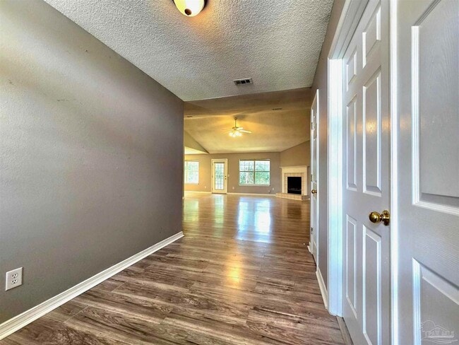 Photo - 6718 Fort Deposit Dr