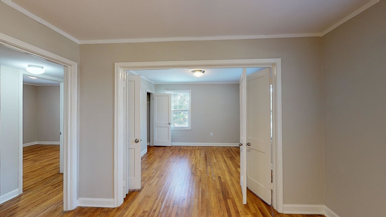 Photo - Georgian Woods Apartments