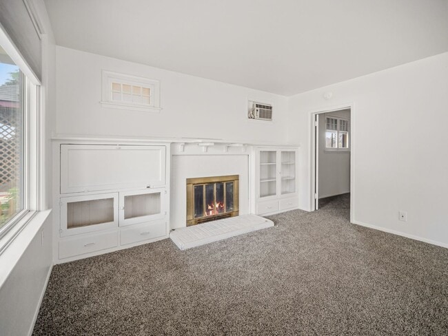 Photo - 2418 N Cincinnati St