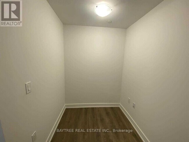 Photo - 195 Redpath Ave Unité 2001