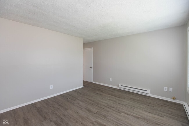 Photo - 9410 Meadowlark Dr