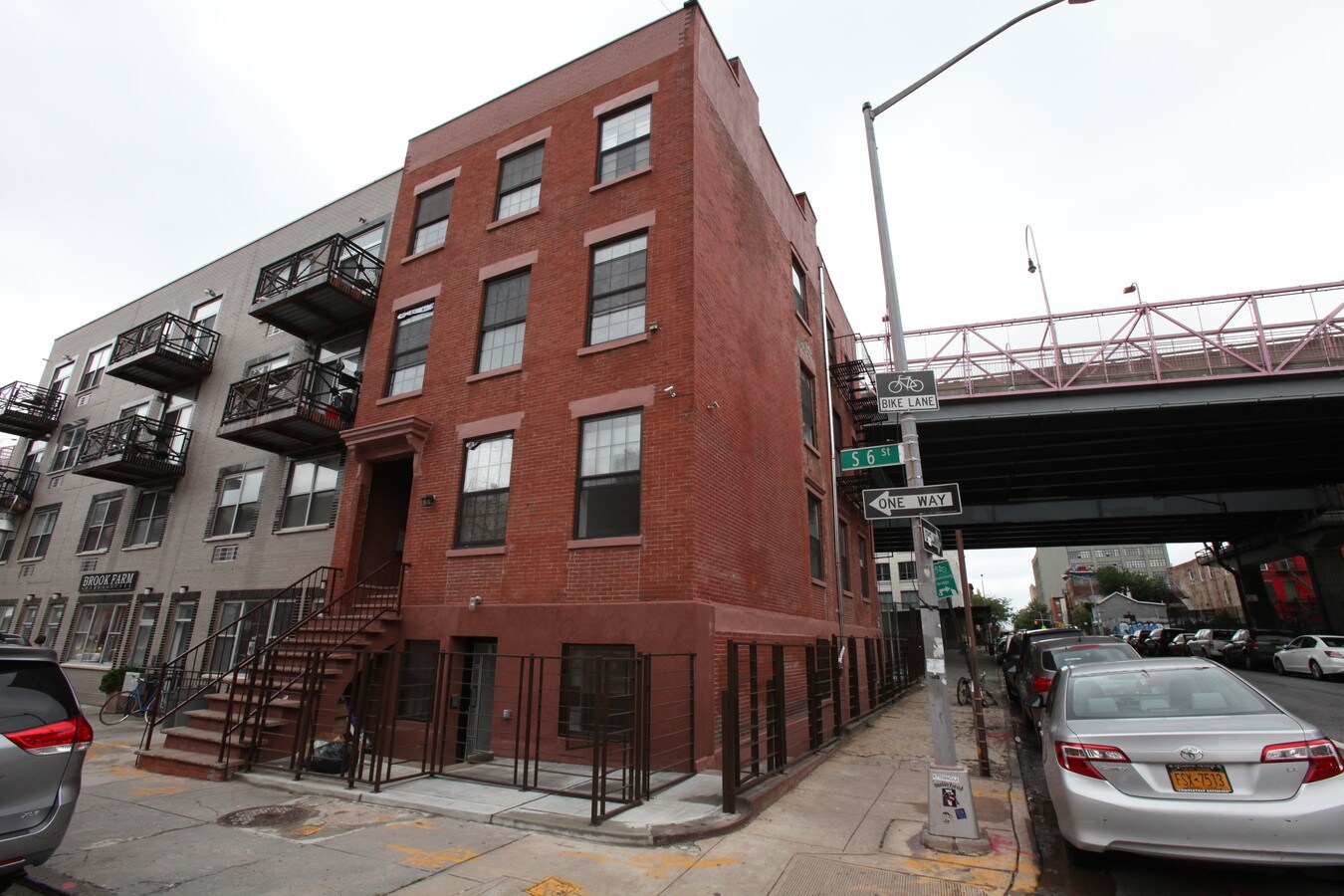 Primary Photo - 79 S 6th St