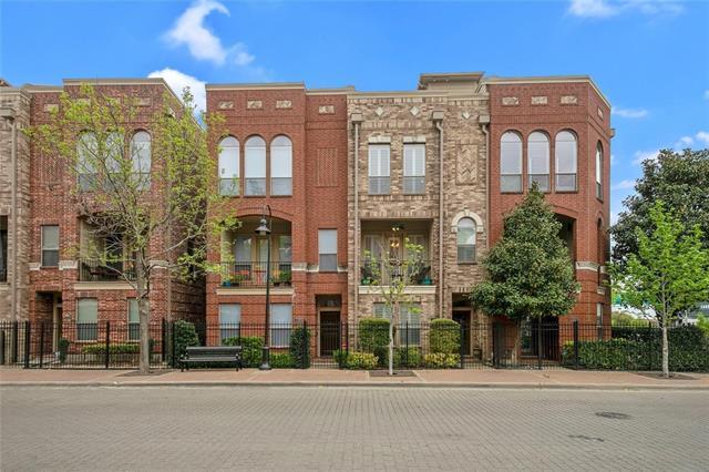 Photo - 2204 Marilla St Townhome