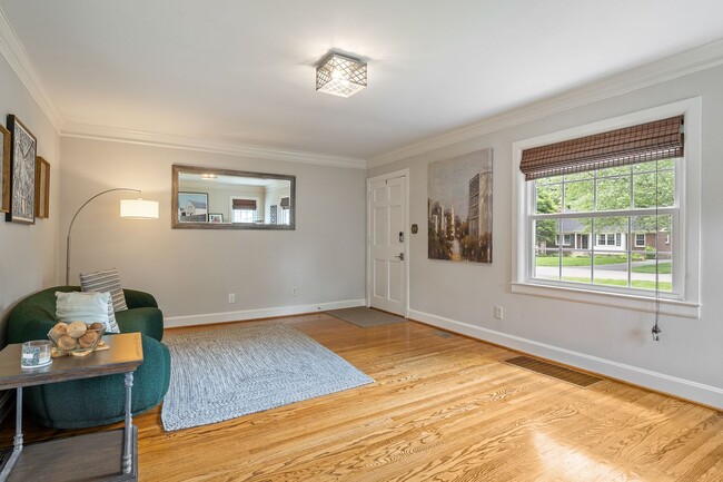 Photo - Charming St. Matthews Ranch