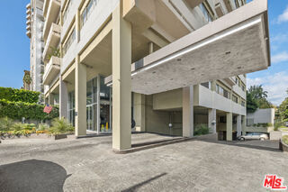 Photo - 10701 Wilshire Blvd