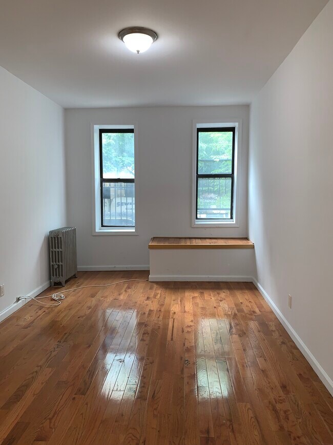 Photo - 112 W 138th St