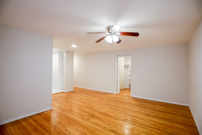 Photo - 6161 N Winthrop Ave Unit 513