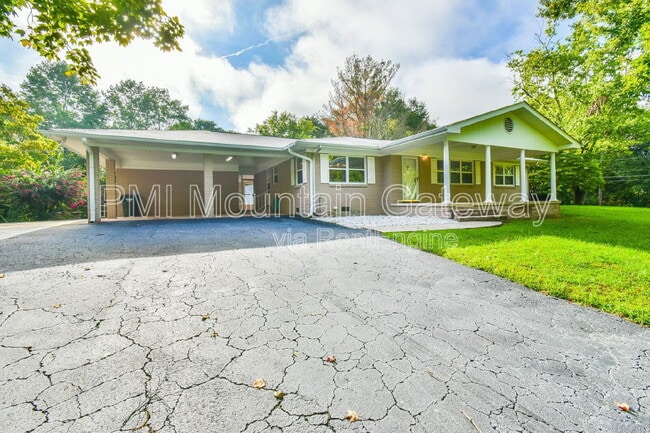 Photo - 158 Batson St House