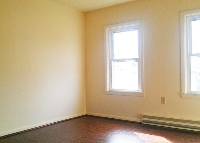 Photo - 365 1/2 St Paul St Unit 365 1/2 St Paul #11