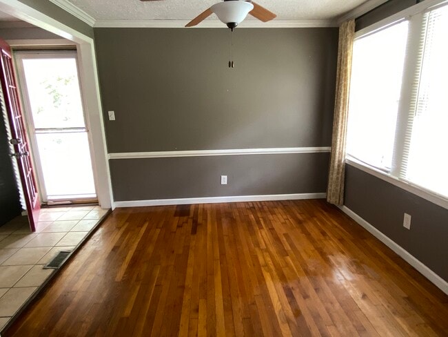 Photo - 2261 Capehart Cir NE