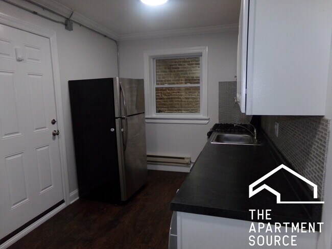 Photo - 2131 W Giddings St