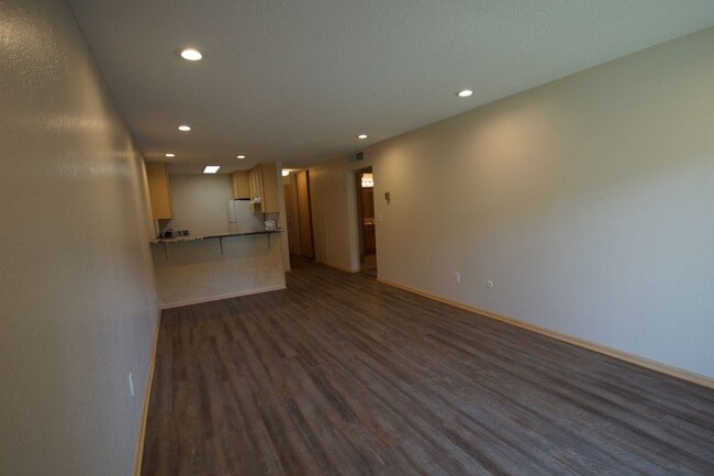 Photo - Modern First-Floor One Bedroom with In-Unit Laundry Unidad 110