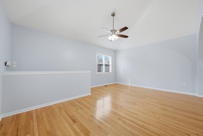 Photo - 2125 W 18th Pl