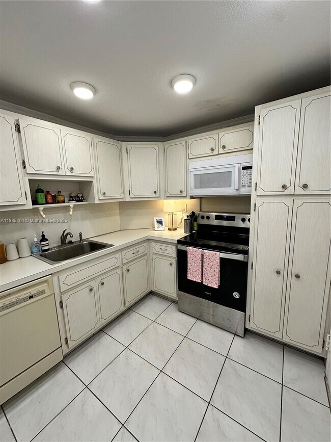 Photo - 300 Bayview Dr Unit 1209