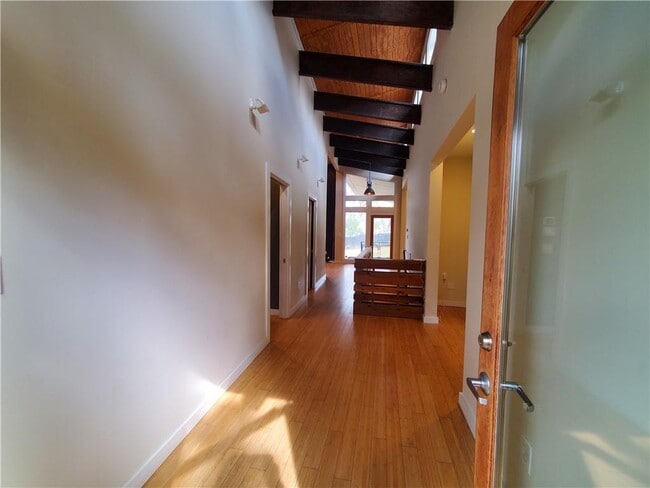 Photo - 1908 Lomita Rd SE